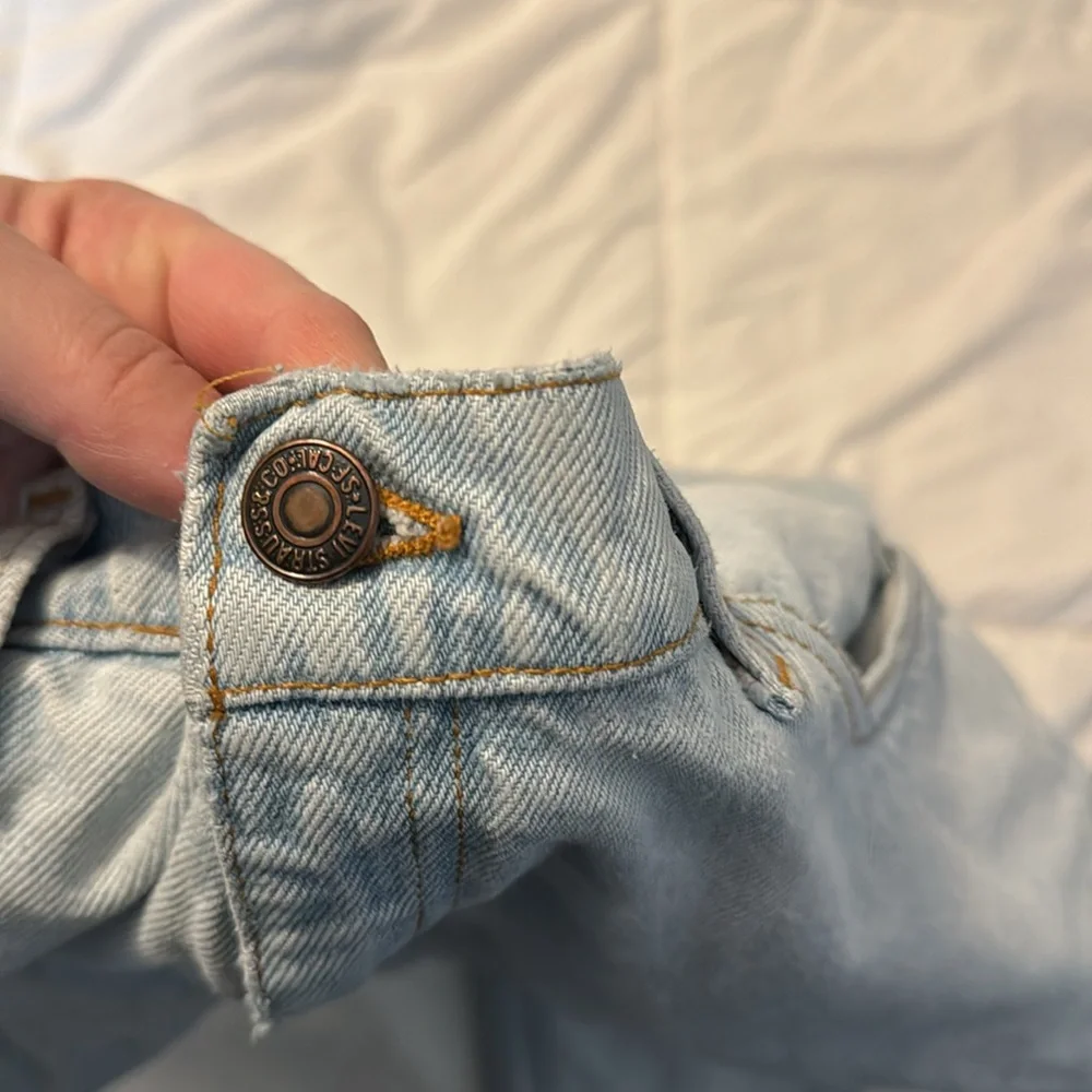Vintage 90’s 🇺🇸Made in USA Light Wash Levi’s - Picture 7 of 9